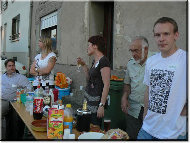 2010-06-26-ATTON-REPAS DE QUARTIER-023.jpg